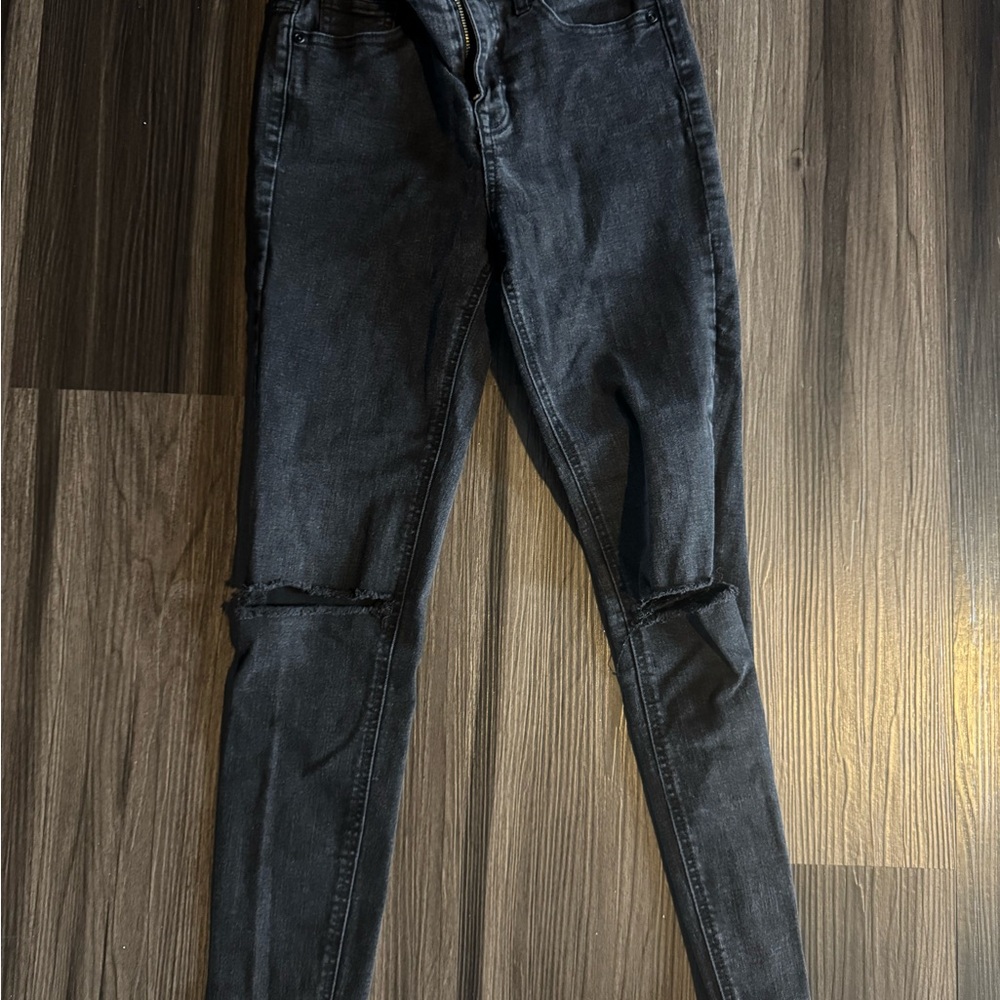 Women's Black Skinny Jeans